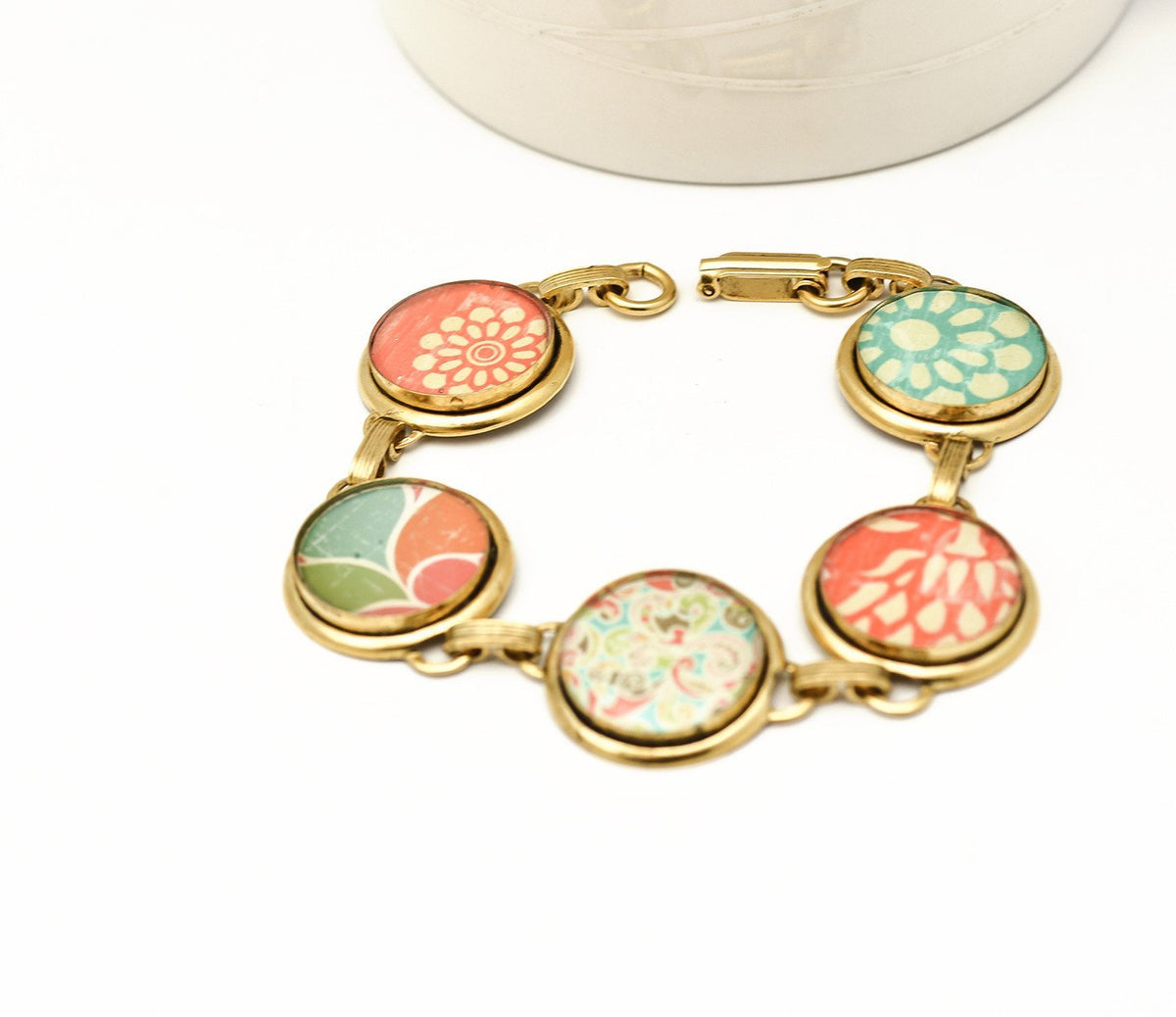 Warm color fiesta bracelet gold