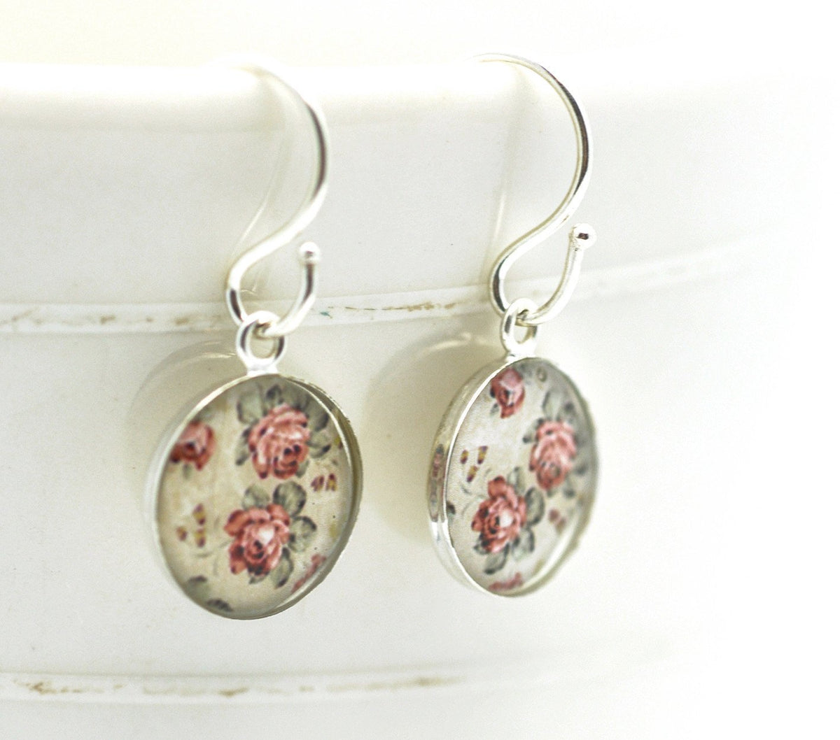 Vintage-style Rose Earrings