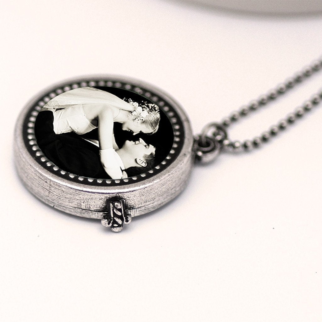 Photo Locket - Antiqued Silver