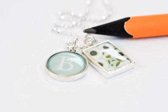 Daisy and intial charms for size