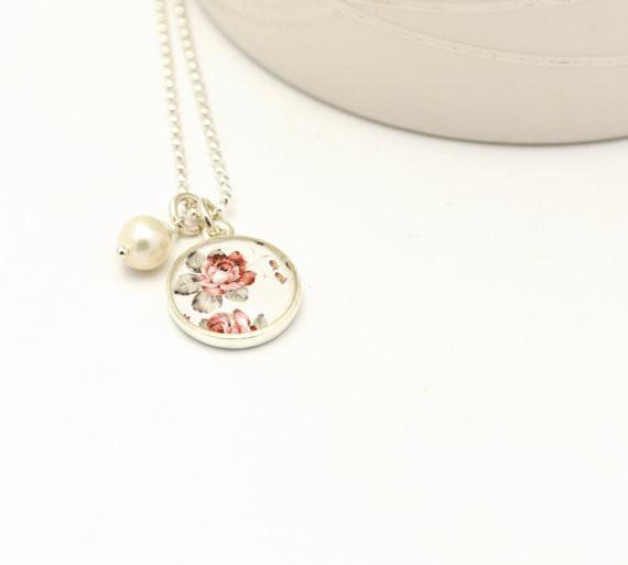 Small Rosey Rose Necklace