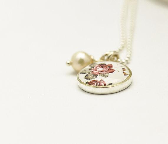 Small Rosey Rose Necklace