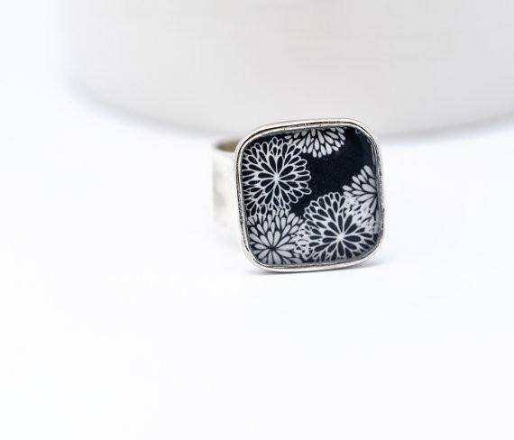 Dahlia ring design